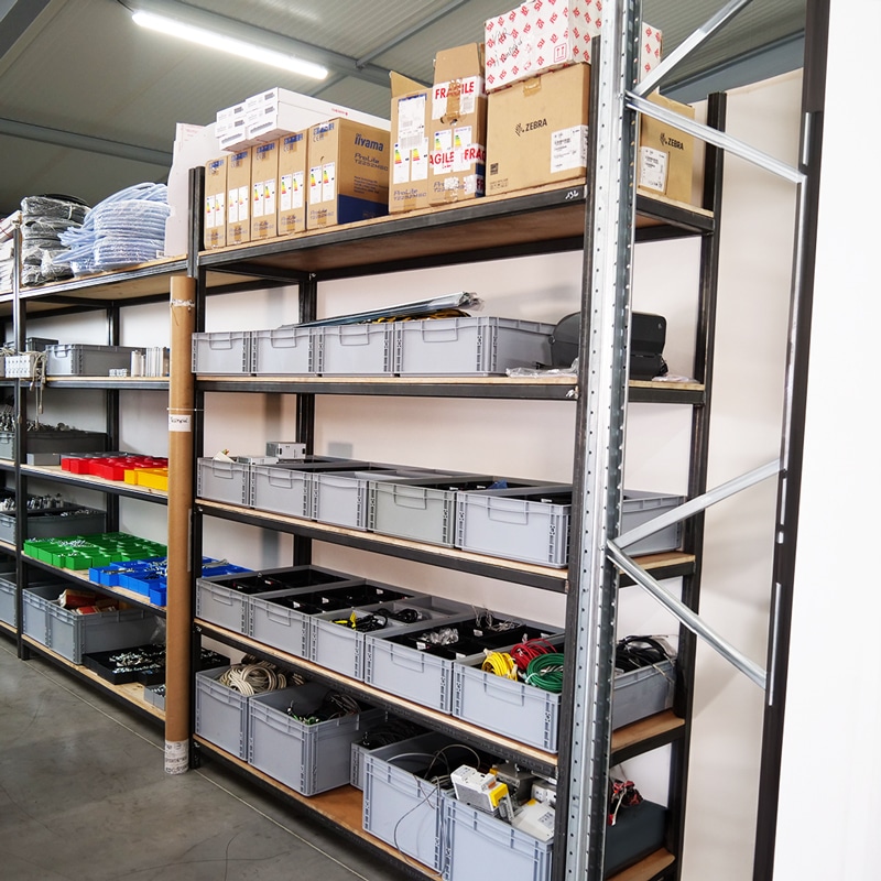 Storage shelf