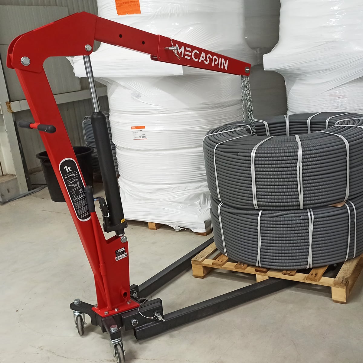 Loading crane