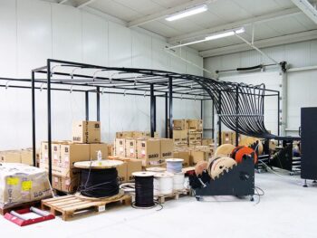 box up drum and wire spool unwinding gantry | Mecaspin