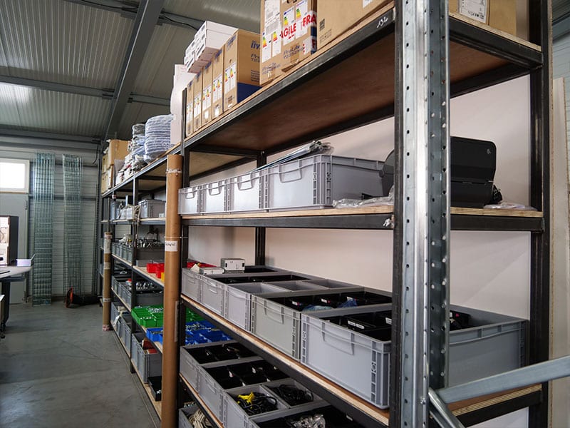 Mecaspin pick up shelf